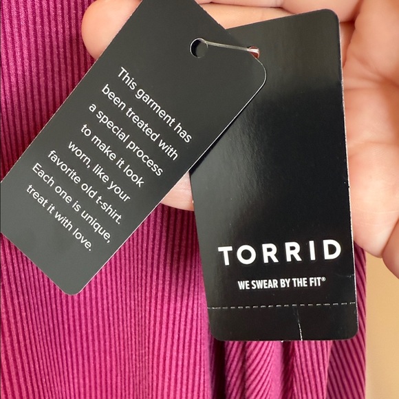 Torrid Ribbed Cutout Tank Top - Picture 3 of 4